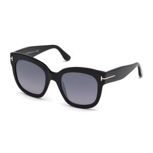 Tom Ford Elegant Black Sunglasses